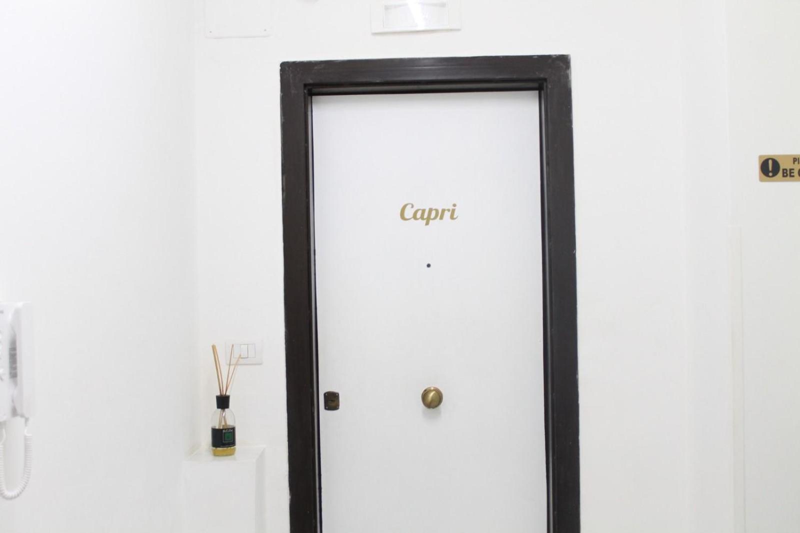 B&B Central Rooms 137 ナポリ エクステリア 写真